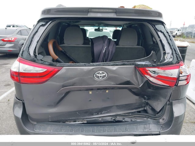 Toyota Sienna Le 8 Passenger 2017 5TDKZ3DC9HS825225 Image 16