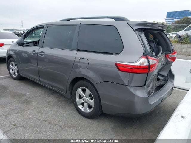 Toyota Sienna Le 8 Passenger 2017 5TDKZ3DC9HS825225 Image 3