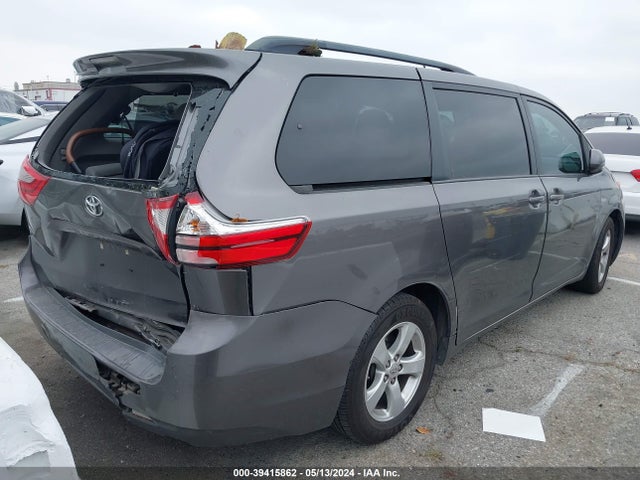 Toyota Sienna Le 8 Passenger 2017 5TDKZ3DC9HS825225 Image 4