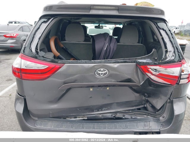 Toyota Sienna Le 8 Passenger 2017 5TDKZ3DC9HS825225 Image 6
