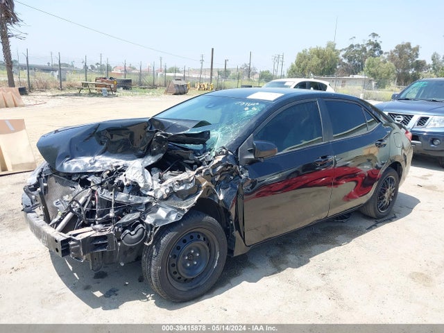 Toyota COROLLA LE 2018 2T1BURHE2JC018573 Image 2