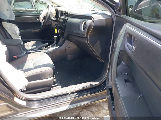 Toyota COROLLA LE 2018 2T1BURHE2JC018573 Image 5