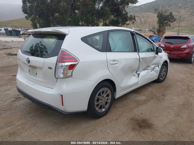 Toyota Prius V Four 2017 JTDZN3EU6HJ058948 Image 4