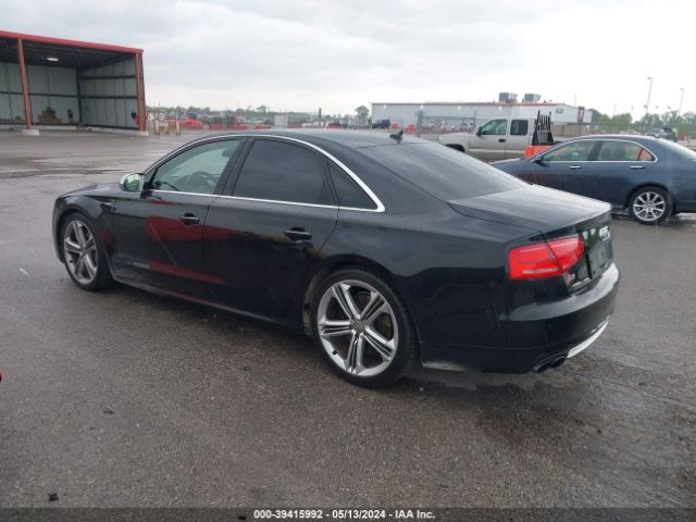 2013 AUDI S8 WAUD2AFD0DN009766 Photo 2