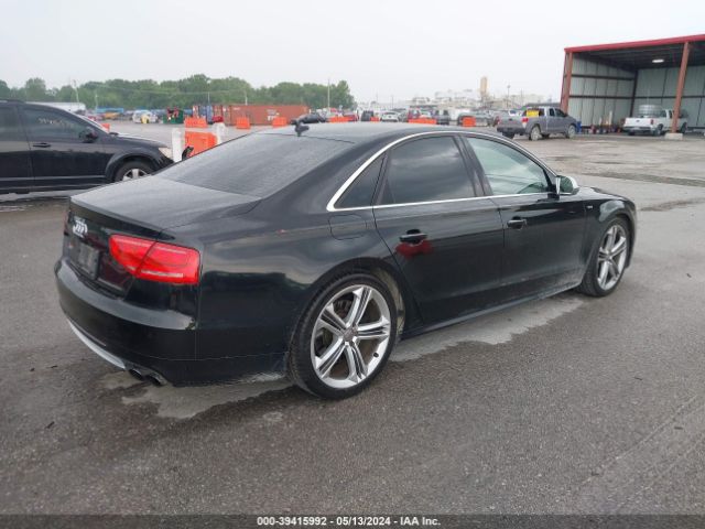 2013 AUDI S8 WAUD2AFD0DN009766 Photo 3