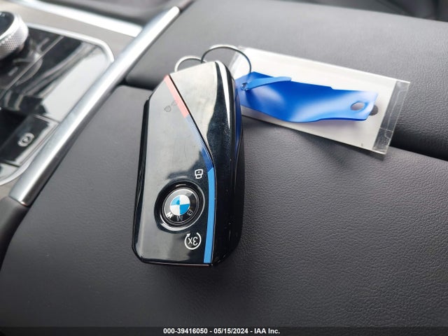 BMW X6 M60i 2024 5UX43EX02R9U31958 Image 11