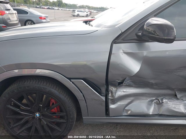 BMW X6 M60i 2024 5UX43EX02R9U31958 Image 17