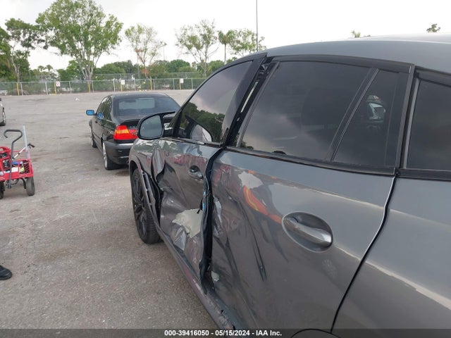 BMW X6 M60i 2024 5UX43EX02R9U31958 Image 21