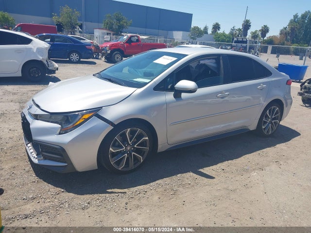 Toyota COROLLA SE 2021 5YFS4MCE3MP088047 Image 2