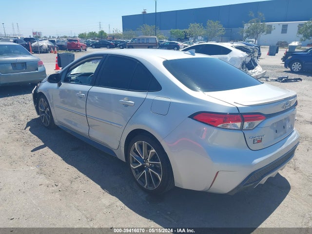 Toyota COROLLA SE 2021 5YFS4MCE3MP088047 Image 3