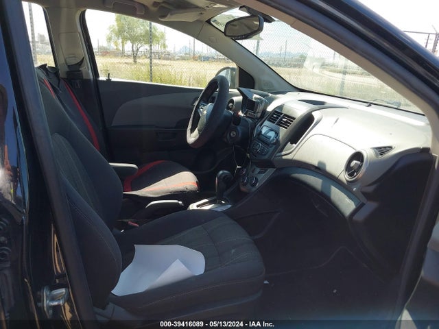 Chevrolet Sonic Lt Auto 2014 1G1JC6SH1E4151049 Image 5