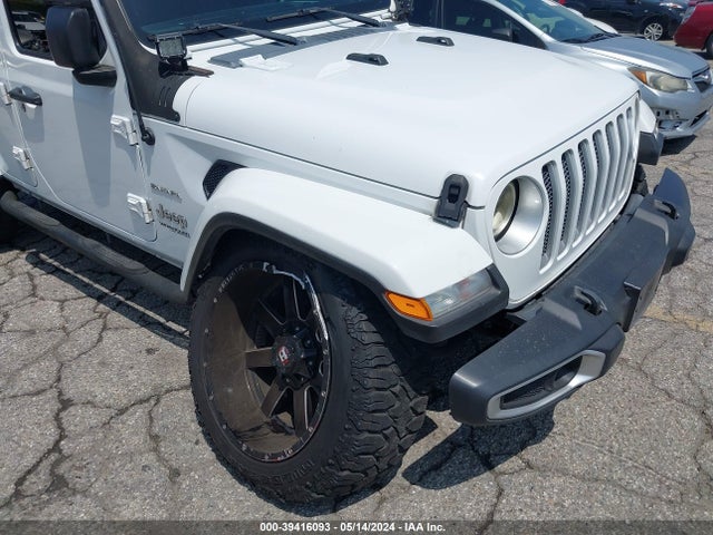 1C4HJXEN9KW623324 Jeep Wrangler Unlimited Sahara 4x4