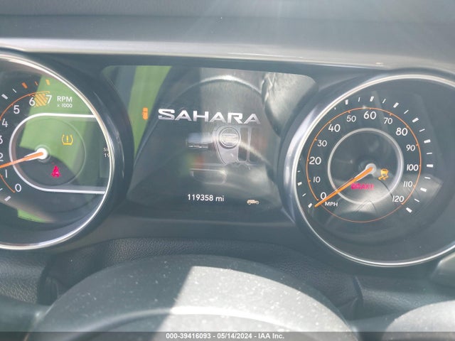 1C4HJXEN9KW623324 Jeep Wrangler Unlimited Sahara 4x4