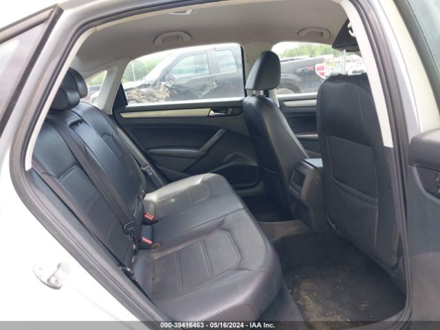 1VWAT7A38FC037461 Volkswagen Passat 1.8t Wolfsburg Edition