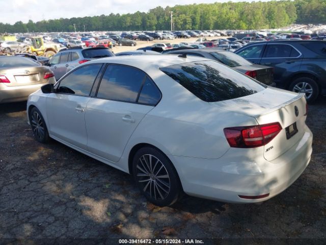 3VWD17AJ2GM241738 Volkswagen Jetta 1.8t Sport