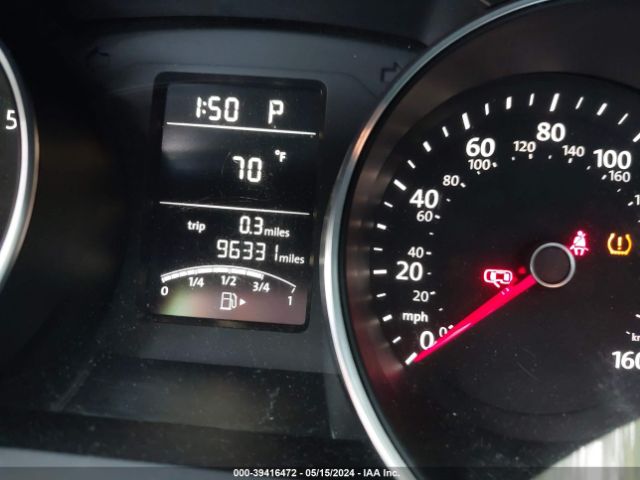 3VWD17AJ2GM241738 Volkswagen Jetta 1.8t Sport