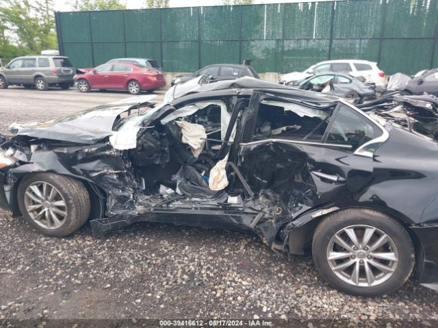 JN1BV7ARXEM704404 Infiniti Q50 Premium
