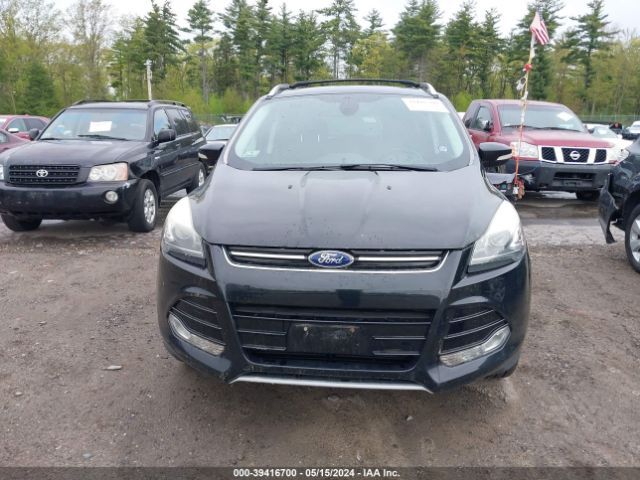 1FMCU9JX0EUA65363 Ford Escape Titanium