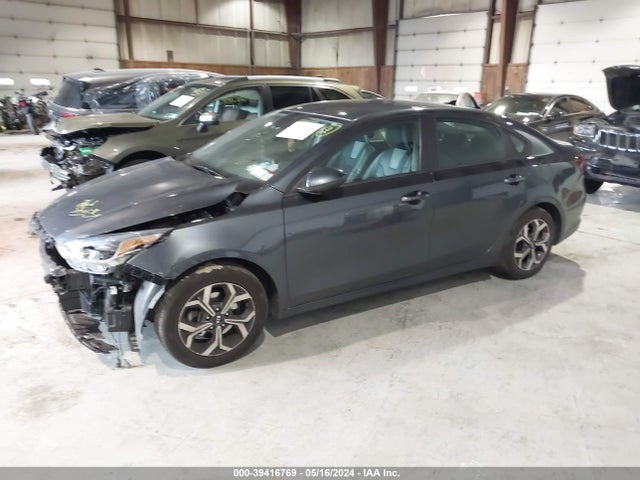 KIA Forte Lxs 2019 3KPF24AD2KE032522 Image 2