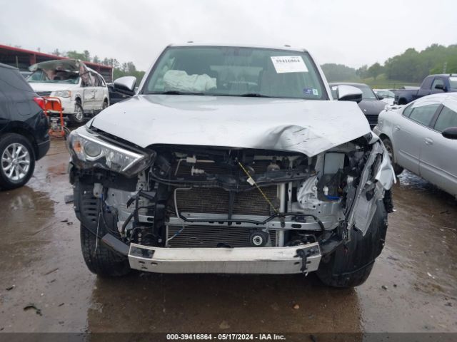 JTEBU5JR0K5702702 Toyota 4RUNNER SR5