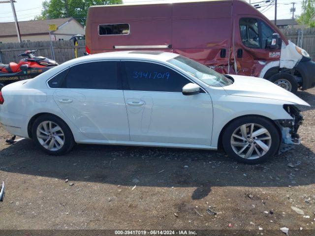 1VWBA7A37JC008486 Volkswagen Passat 2.0t Se