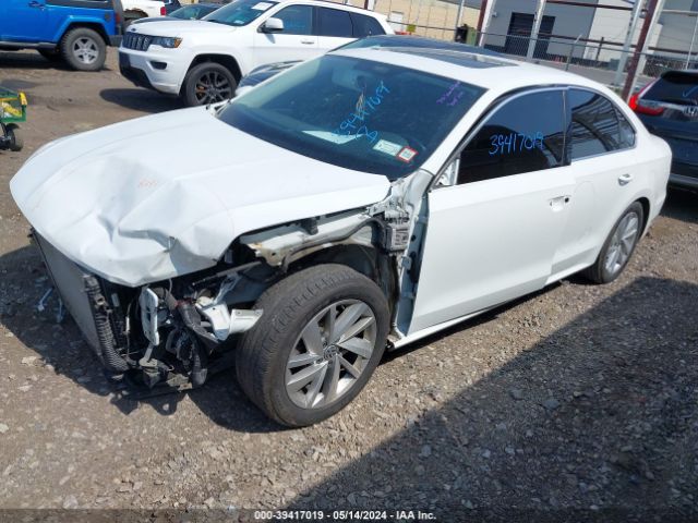 1VWBA7A37JC008486 Volkswagen Passat 2.0t Se