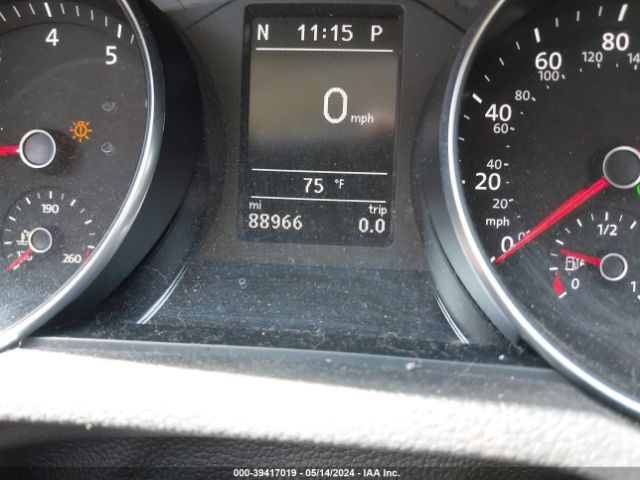 1VWBA7A37JC008486 Volkswagen Passat 2.0t Se