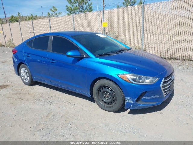 2017 5NPD74LF2HH208156 main image