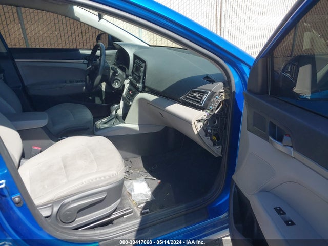 Hyundai ELANTRA SE 2017 5NPD74LF2HH208156 Image 5