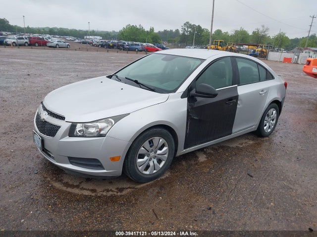 Chevrolet Cruze Ls Auto 2014 1G1PA5SG7E7246702 Image 2