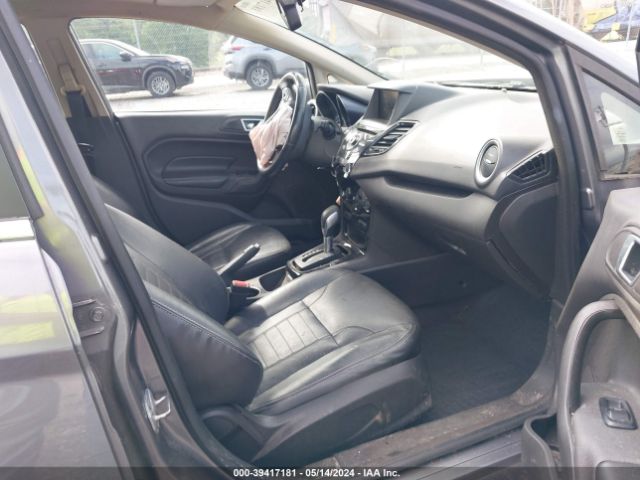 3FADP4FJ4EM159375 Ford Fiesta Titanium