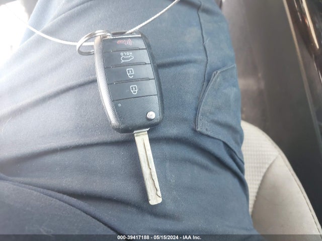 KIA SORENTO LX 2015 5XYKTDA79FG607486 Image 11