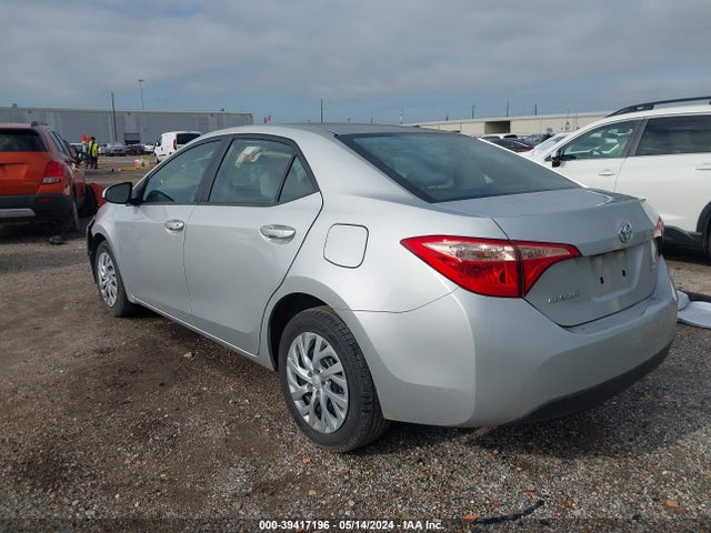 Toyota COROLLA LE 2017 5YFBURHE6HP698570 Image 3