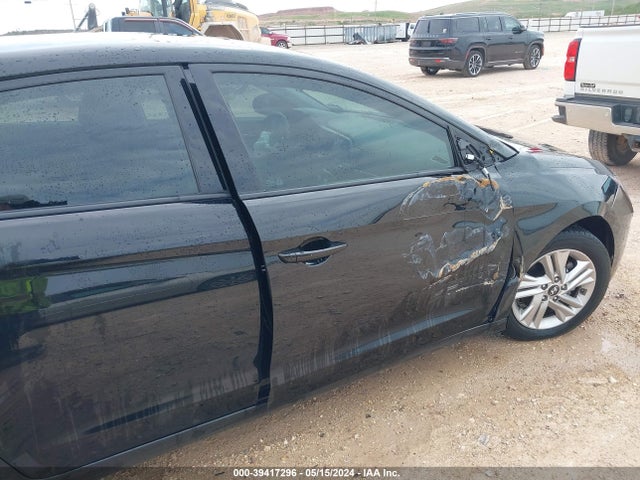 Hyundai ELANTRA SEL 2019 5NPD84LF2KH415148 Image 18