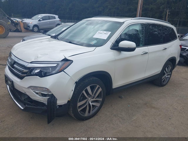 Honda Pilot Touring 2017 5FNYF6H96HB101094 Image 2