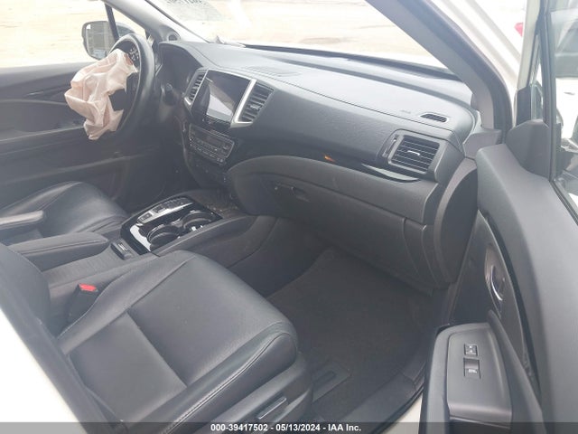 Honda Pilot Touring 2017 5FNYF6H96HB101094 Image 5