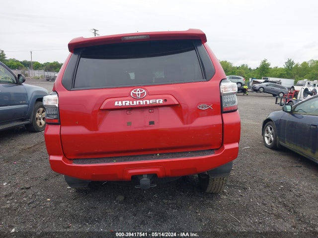 Toyota 4RUNNER SR5 2018 JTEBU5JR5J5578831 Image 14