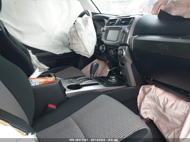 Toyota 4RUNNER SR5 2018 JTEBU5JR5J5578831 Image 5