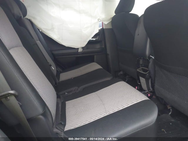 Toyota 4RUNNER SR5 2018 JTEBU5JR5J5578831 Image 8