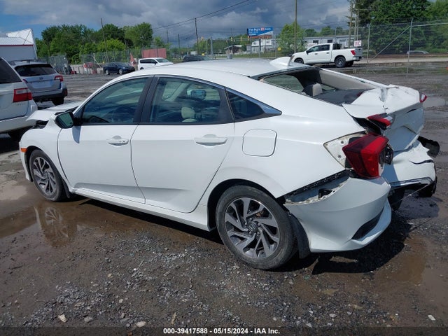 Honda CIVIC EX 2018 2HGFC2F71JH540845 Image 3