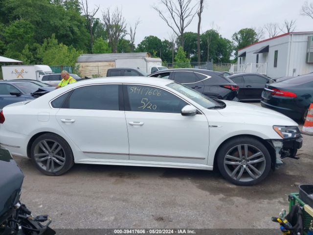 1VWDT7A30HC046977 Volkswagen Passat 1.8t R-line