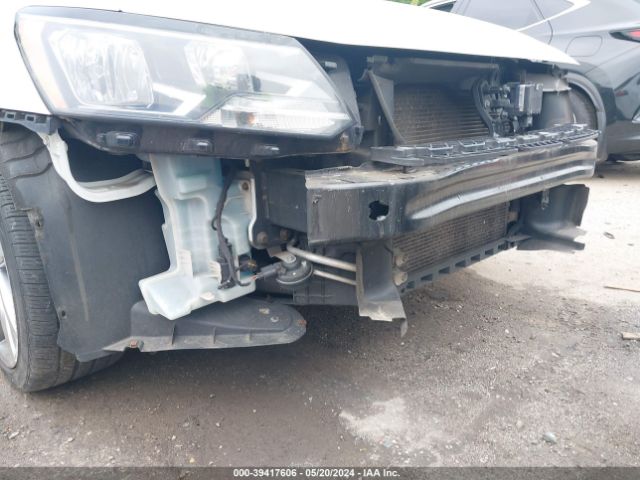 1VWDT7A30HC046977 Volkswagen Passat 1.8t R-line