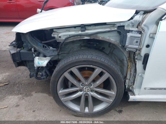 1VWDT7A30HC046977 Volkswagen Passat 1.8t R-line
