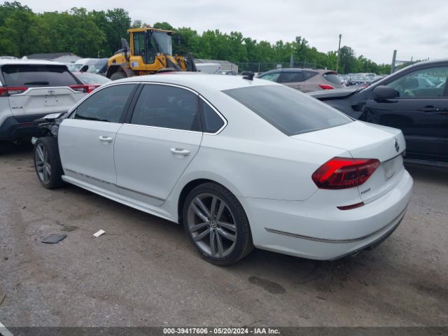 1VWDT7A30HC046977 Volkswagen Passat 1.8t R-line