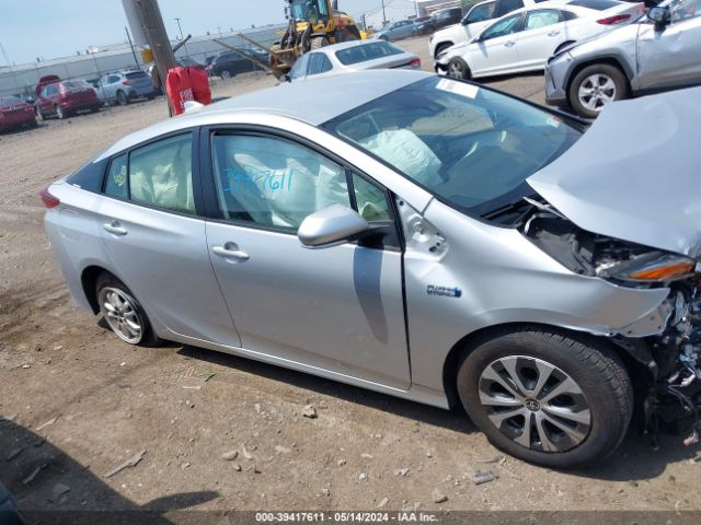 JTDKAMFP6M3195589 Toyota Prius Prime Xle