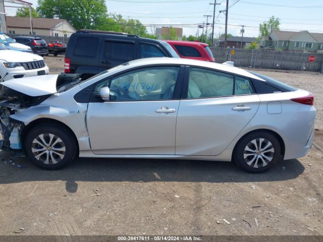 JTDKAMFP6M3195589 Toyota Prius Prime Xle