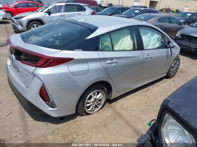 JTDKAMFP6M3195589 Toyota Prius Prime Xle