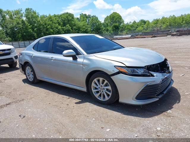 Toyota CAMRY LE 2021 4T1C11AK5MU528031 zdjęcie główne
