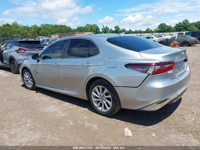 Toyota CAMRY LE 2021 4T1C11AK5MU528031 Image 3