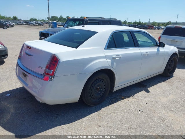 Chrysler 300 2014 2C3CCAAG0EH189150 Image 4